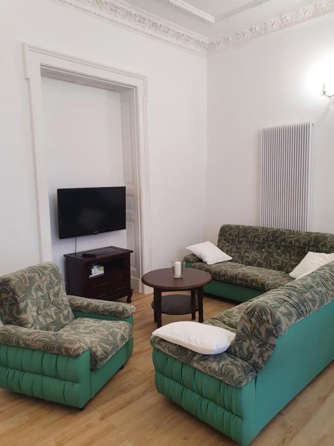 Prestige Aparthotel Piotrkowska 82 - Wyjatkowy Widok Na Deptak Λοτζ Εξωτερικό φωτογραφία